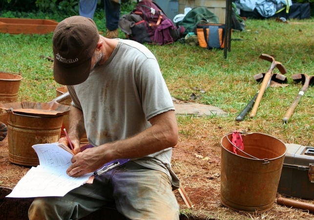 mityczne stworzenie z brązu